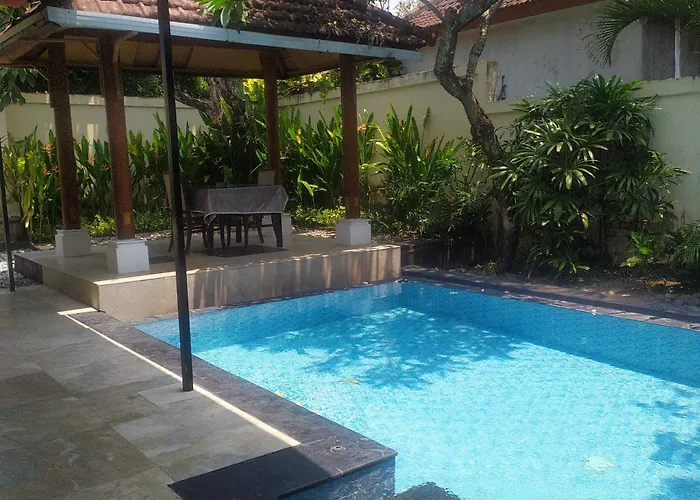 Private With Swimming Pool Bed & Breakfast